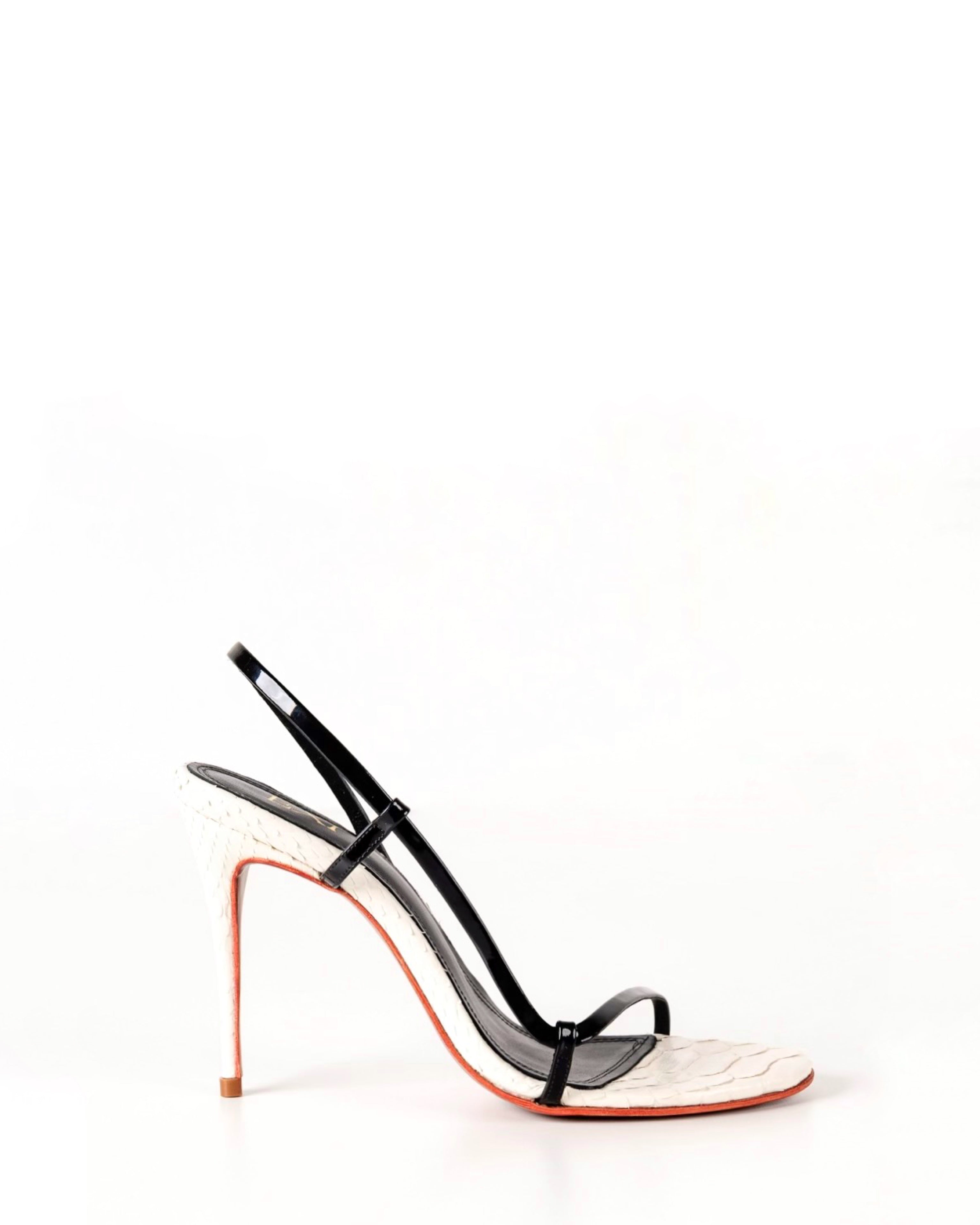 ADRIANA SANDAL BLACK & WHITE