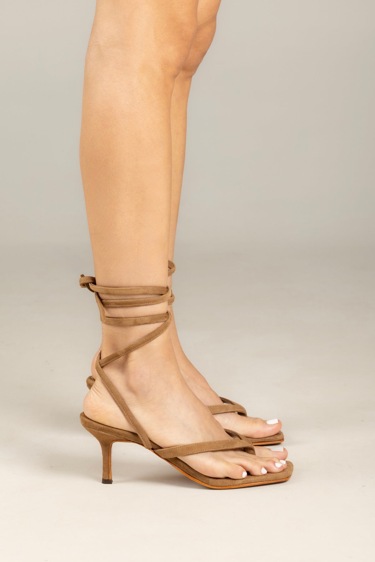 DIANA LACEUP CARAMEL